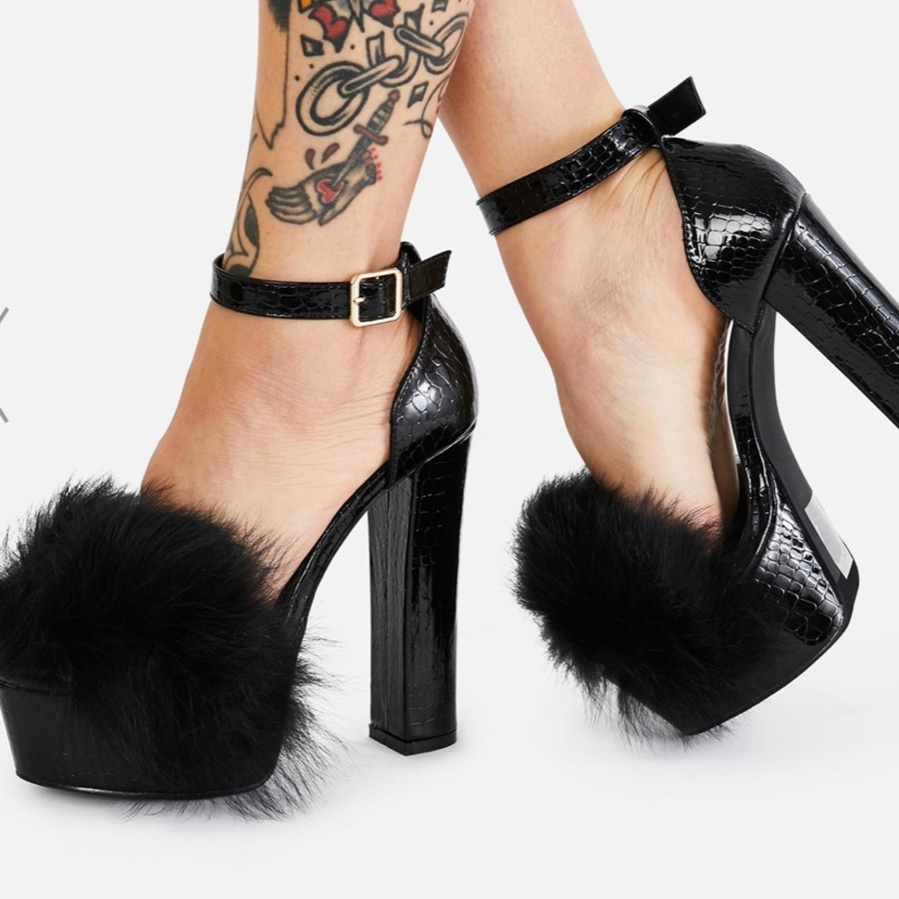 Dolls Kill— Azalea Wang Marabou Platform Heels